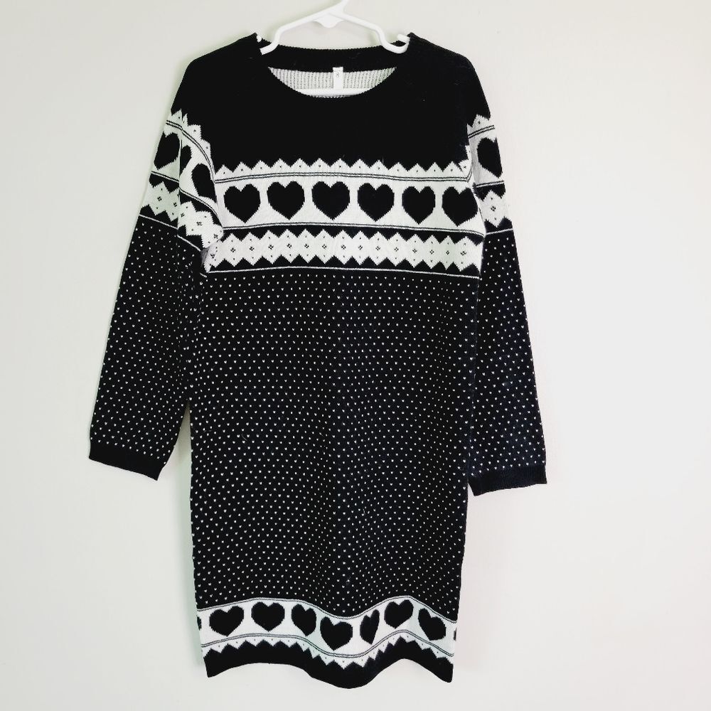 Girls black & white heart sweater dress size 8